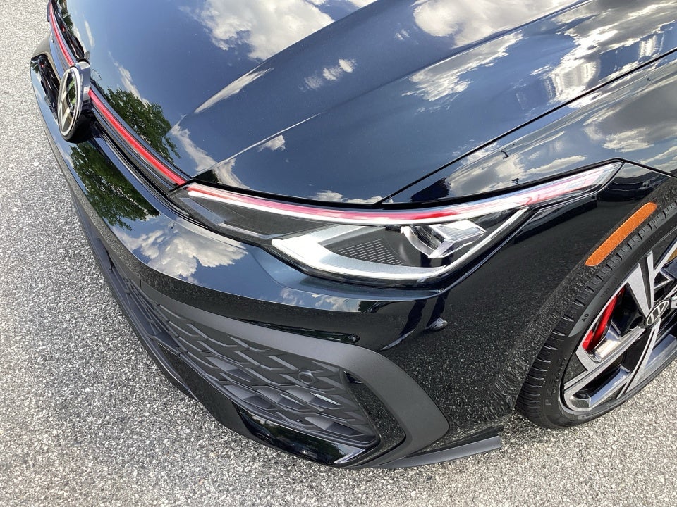 2025 Volkswagen Golf GTI 2.0T SE