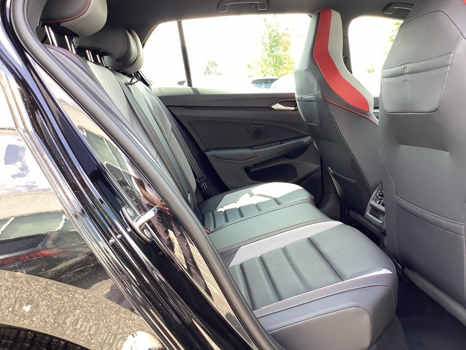 2025 Volkswagen Golf GTI 2.0T SE