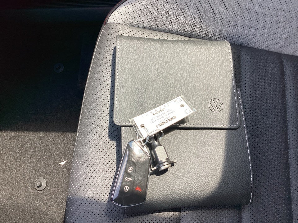 2025 Volkswagen Golf GTI 2.0T SE