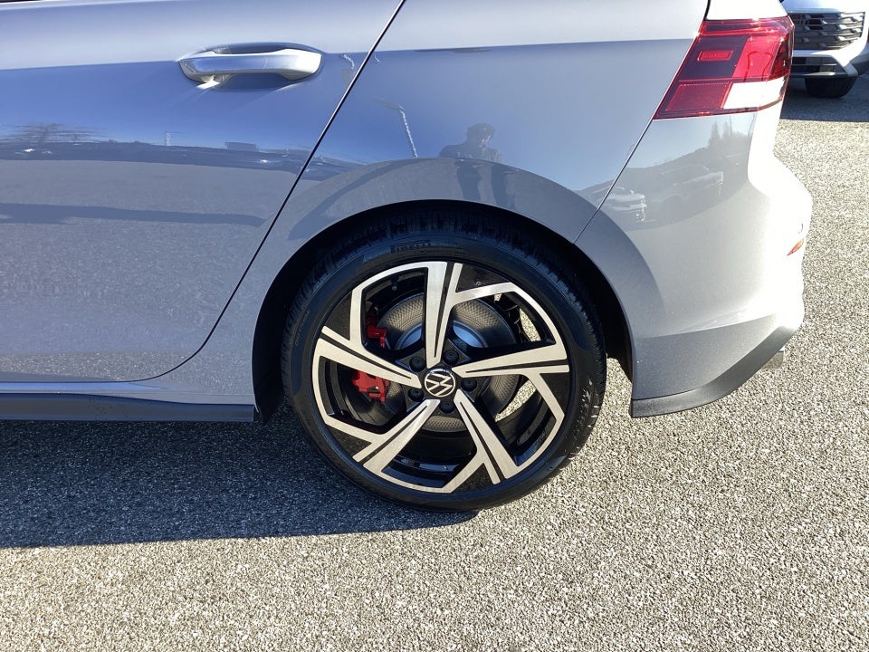 2026 Volkswagen Golf GTI SE