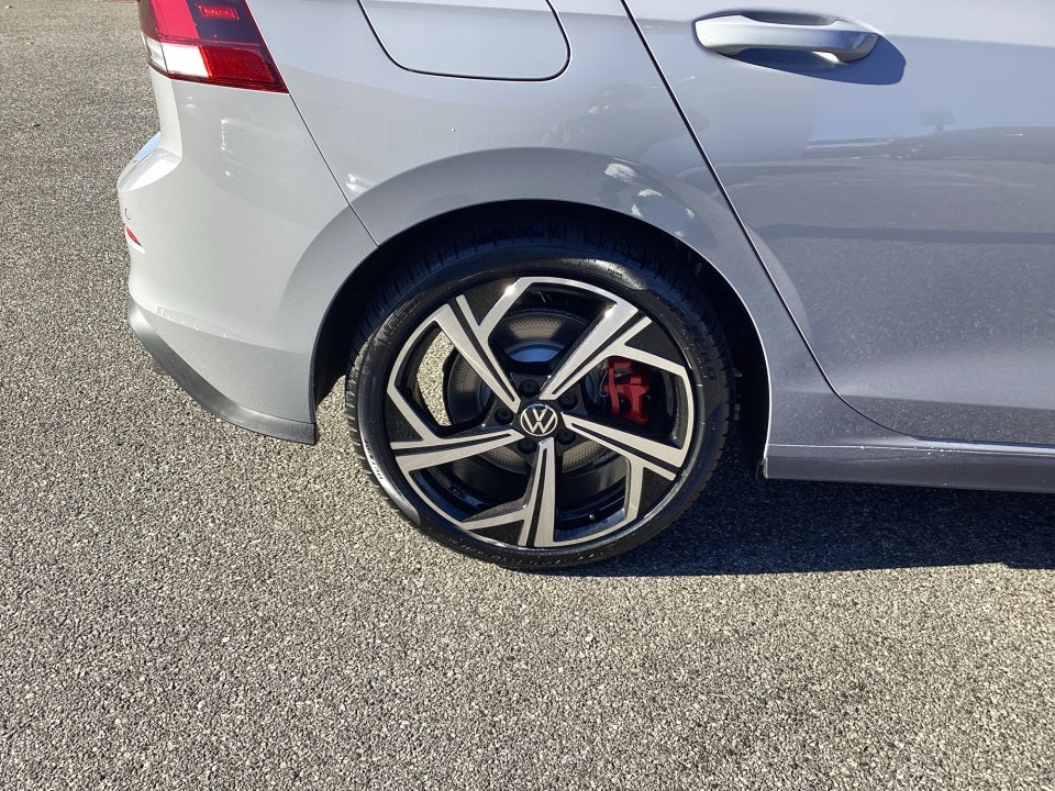 2026 Volkswagen Golf GTI SE