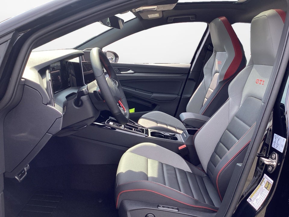 2026 Volkswagen Golf GTI SE