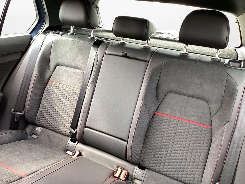 2025 Volkswagen Golf GTI 2.0T SE