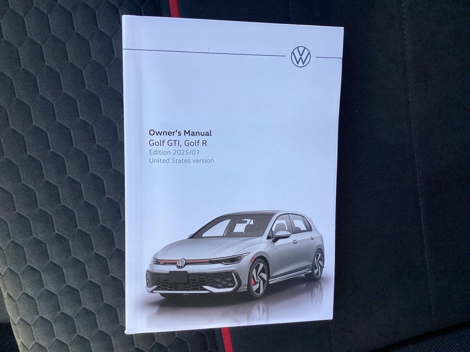 2026 Volkswagen Golf GTI SE