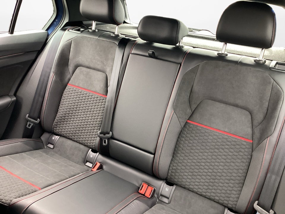 2026 Volkswagen Golf GTI SE