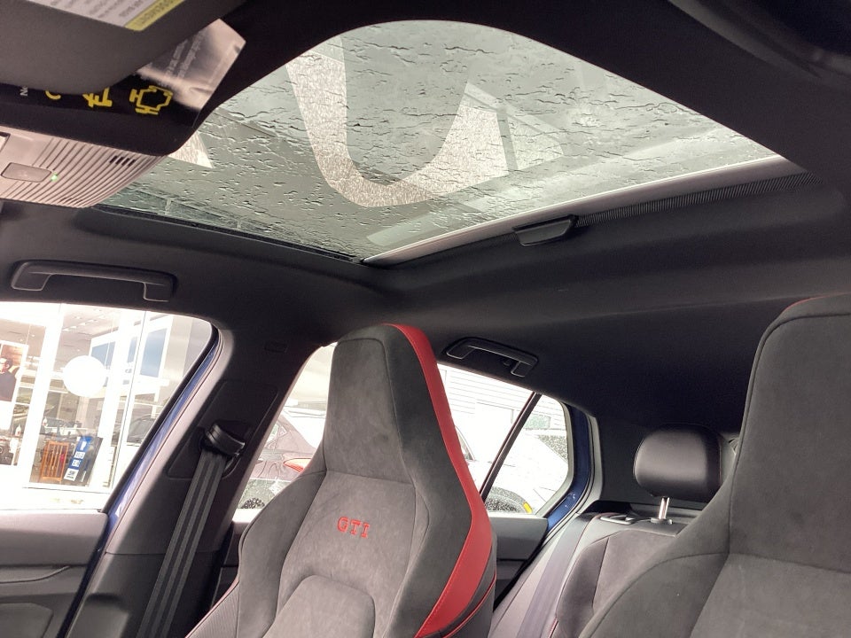 2026 Volkswagen Golf GTI SE