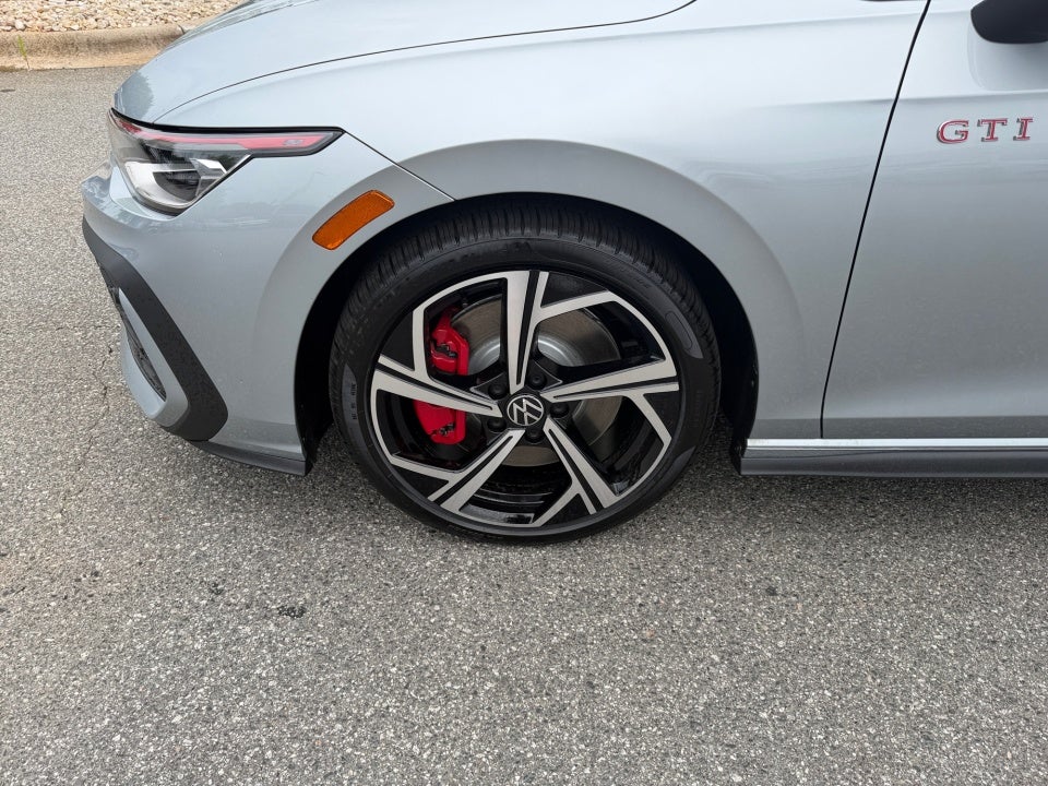 2026 Volkswagen Golf GTI SE