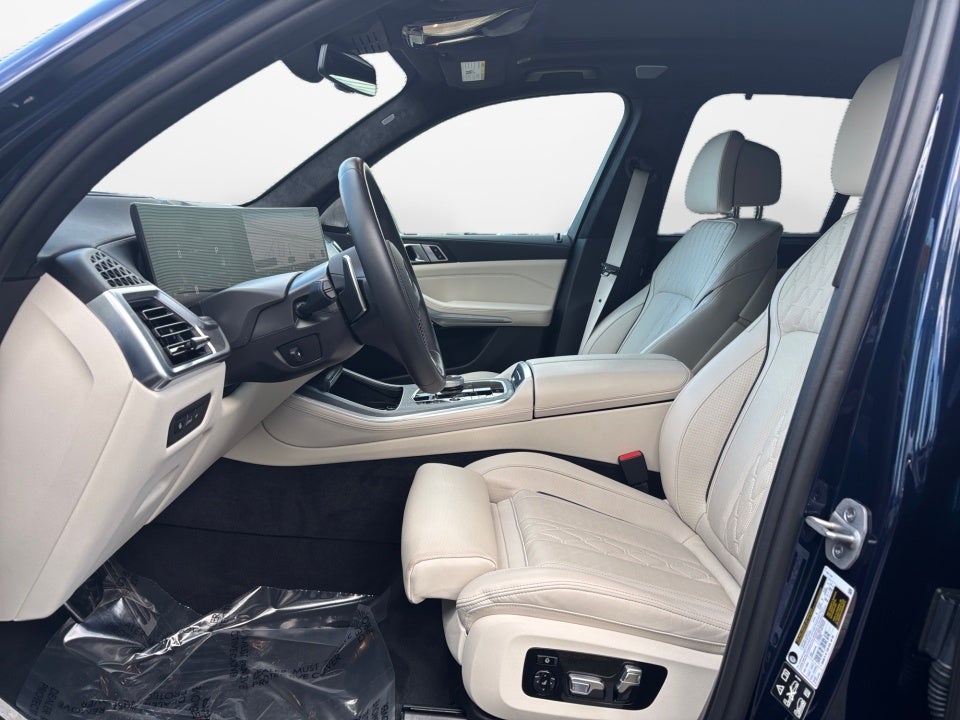 2026 BMW X5 M60i