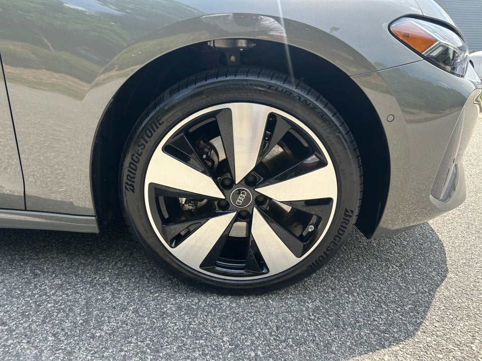 2025 Audi All-new A5 Premium Plus TFSI quattro S tronic