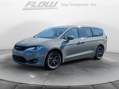 2020 Chrysler Pacifica Touring