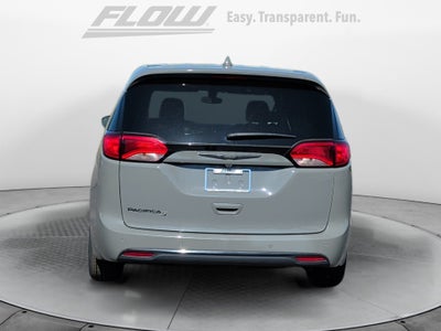 2020 Chrysler Pacifica Touring