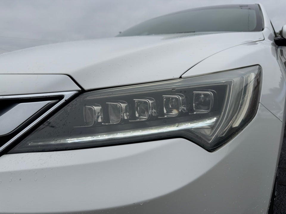 2016 Acura ILX Premium & A-SPEC Packages