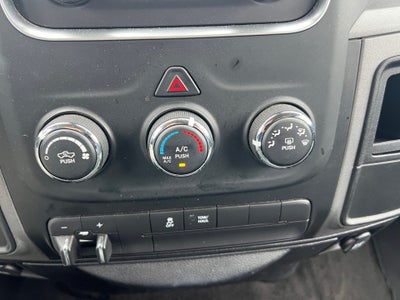 2017 RAM 1500 Tradesman Crew Cab 4x2 6'4" Box