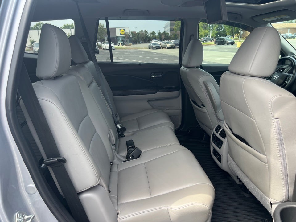 2019 Honda Pilot Touring 8-Passenger