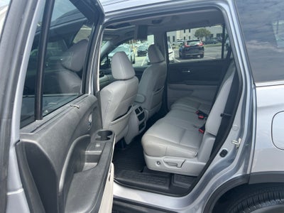 2019 Honda Pilot Touring 8-Passenger