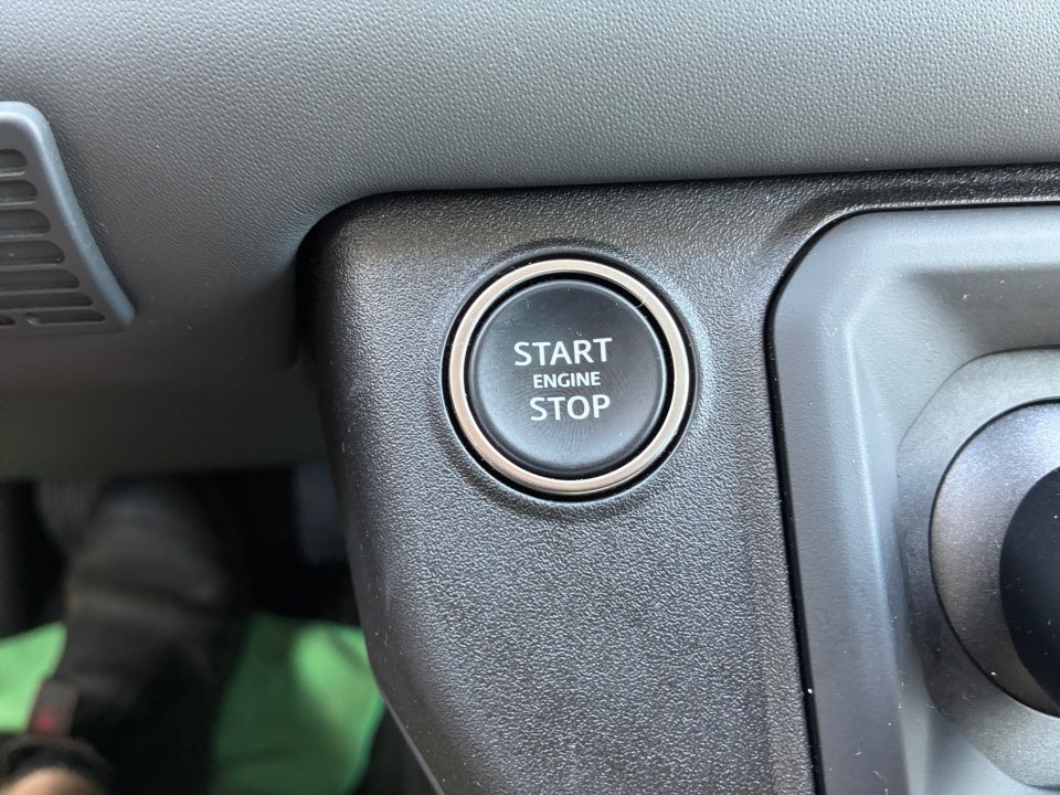 2024 Land Rover Defender X-Dynamic SE