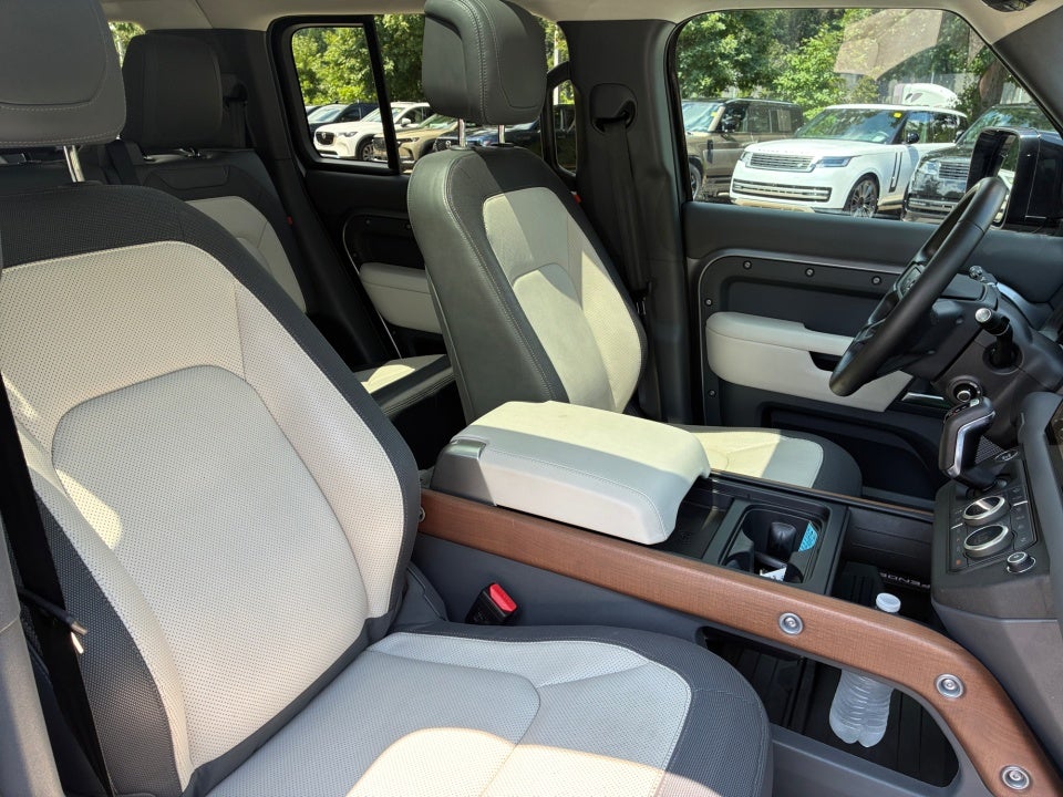 2024 Land Rover Defender X-Dynamic SE