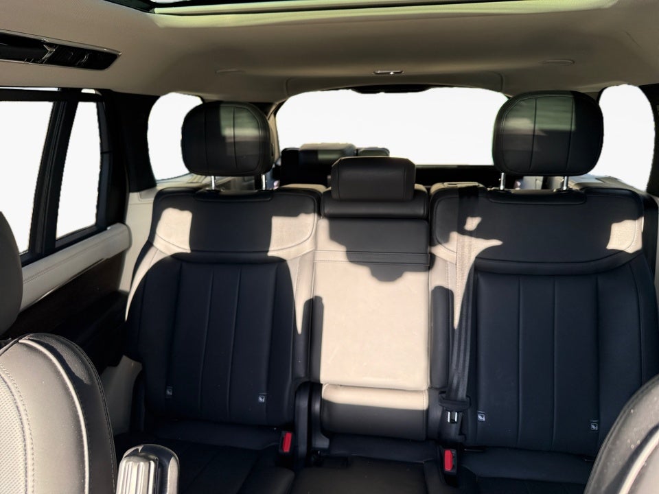 2024 Land Rover Range Rover P530 SE