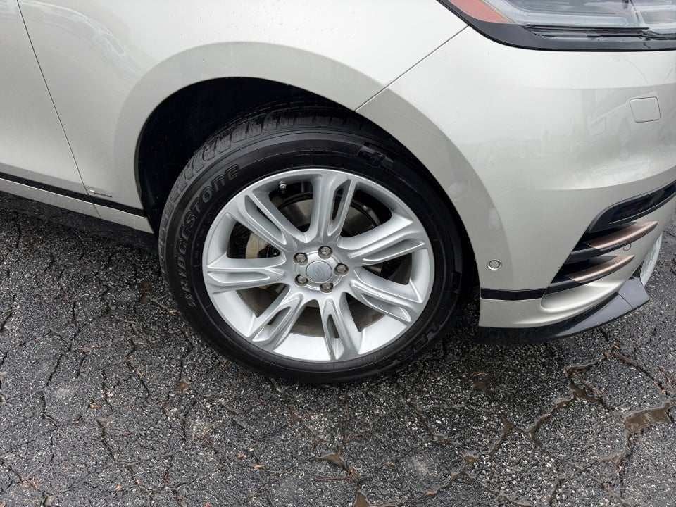 2019 Land Rover Range Rover Velar P250 R-Dynamic SE