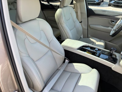 2022 Volvo XC90 T6 Inscription 7 Passenger