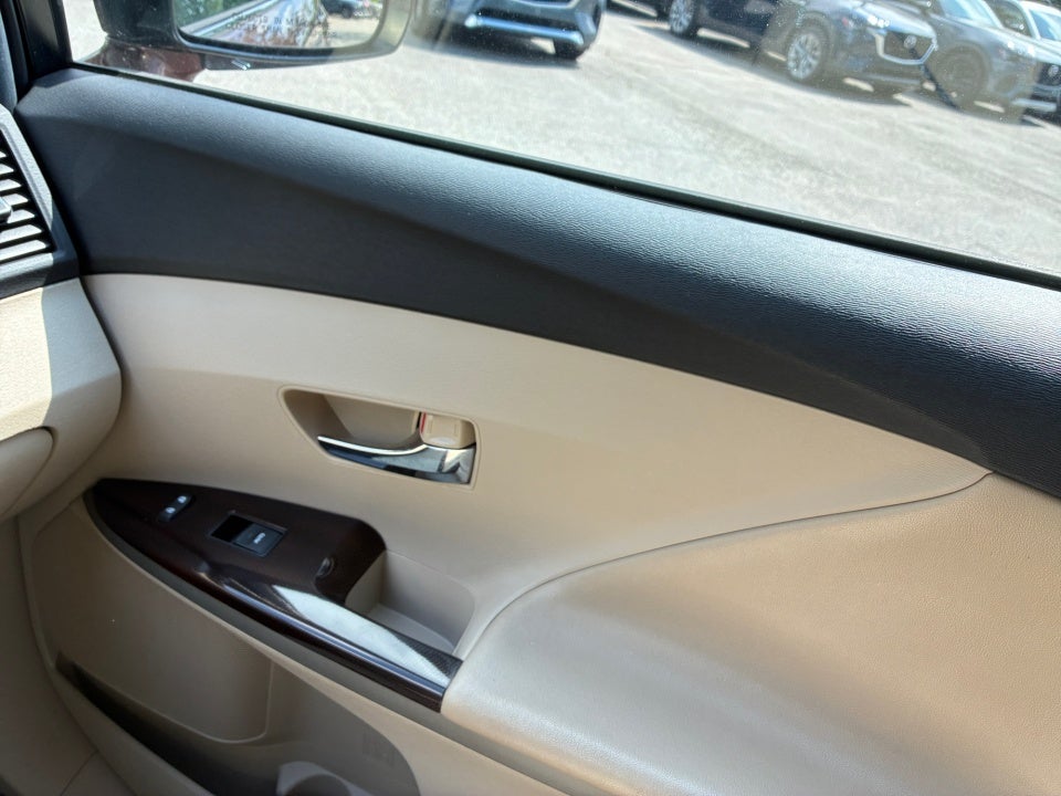 2012 Toyota Venza LE