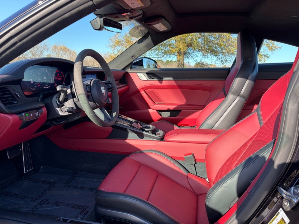 2025 Porsche 911 Carrera GTS