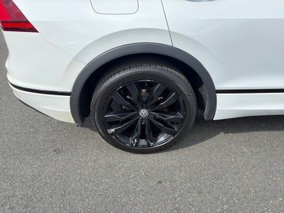 2021 Volkswagen Tiguan 2.0T SE R-Line Black