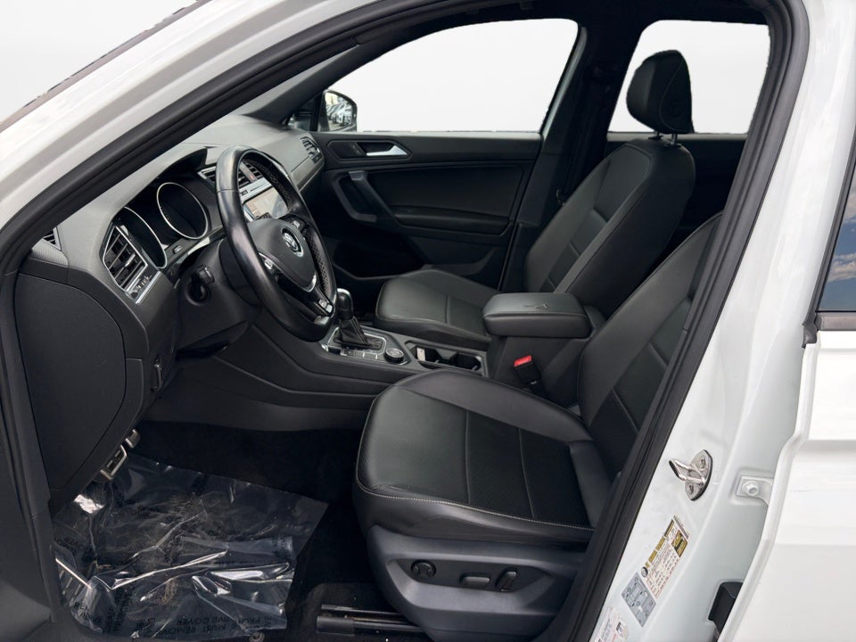 2021 Volkswagen Tiguan 2.0T SE R-Line Black