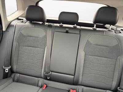 2026 Volkswagen Taos SE Black