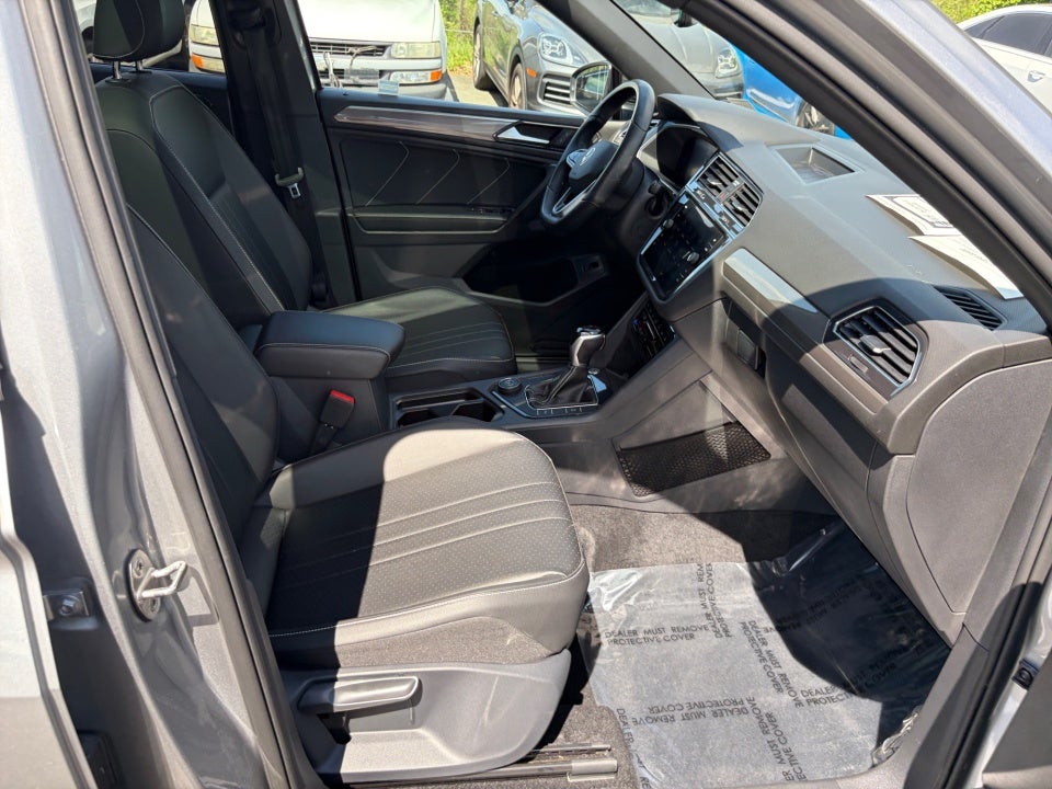 2022 Volkswagen Tiguan 2.0T SE R-Line Black