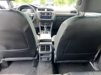 2024 Volkswagen Tiguan SE R-Line Black