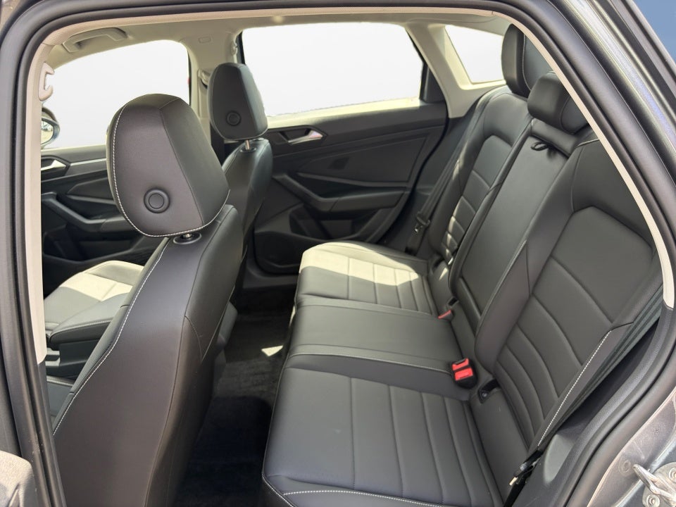 2023 Volkswagen Jetta SE