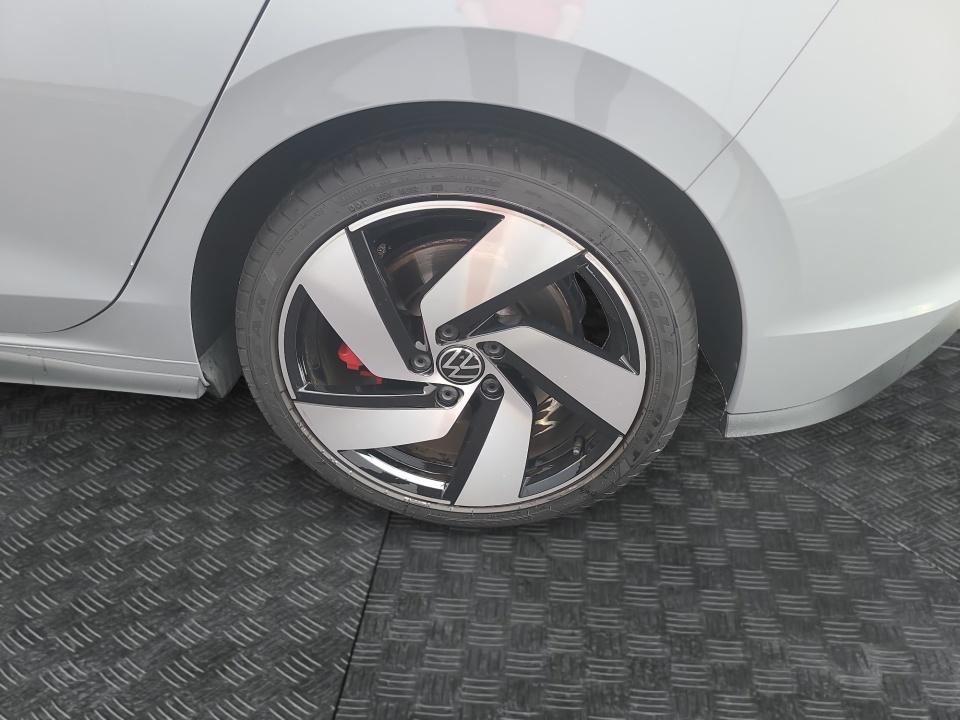 2022 Volkswagen Golf GTI S