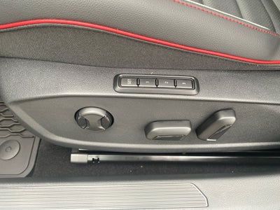 2024 Volkswagen Golf GTI 2.0T Autobahn
