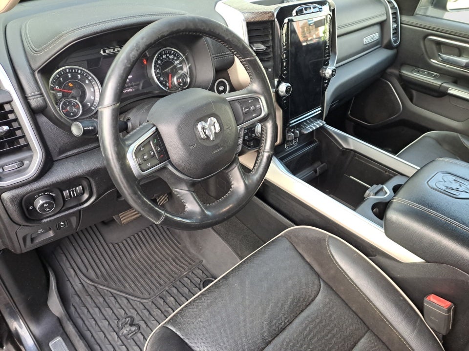 2020 RAM 1500 Laramie Crew Cab 4x4 5'7" Box