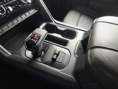 2024 GMC Sierra 1500 4WD Crew Cab Short Box Denali