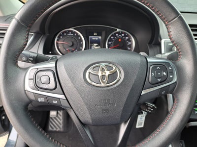 2016 Toyota Camry SE
