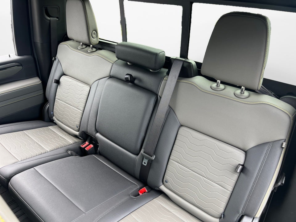 2025 Chevrolet Silverado 2500HD 4WD Crew Cab Standard Bed ZR2