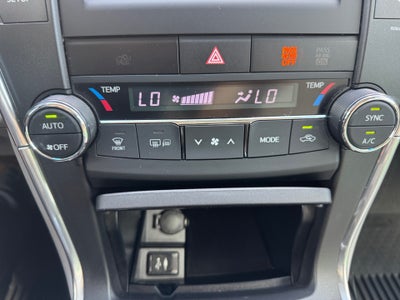 2017 Toyota Camry Hybrid LE