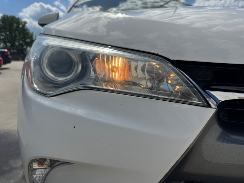 2017 Toyota Camry Hybrid LE