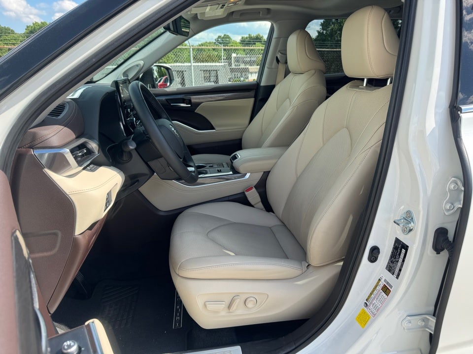 2021 Toyota Highlander Hybrid Limited