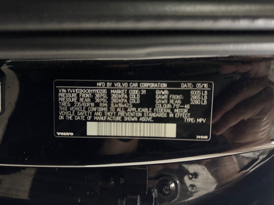 2017 Volvo XC90 T5 Momentum